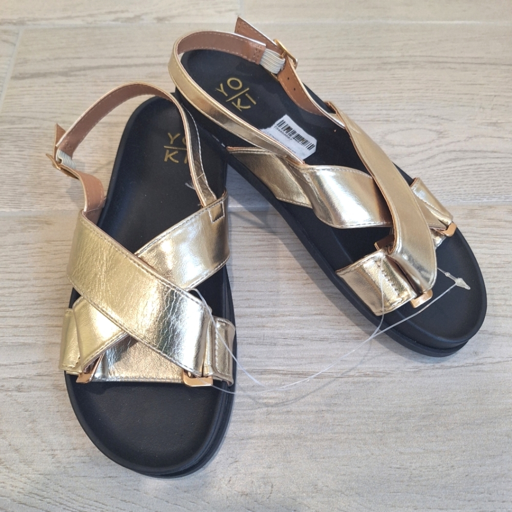 YOKI women's gold strappy Paxton criss cross ankle strap sandals - size 7 - NWT